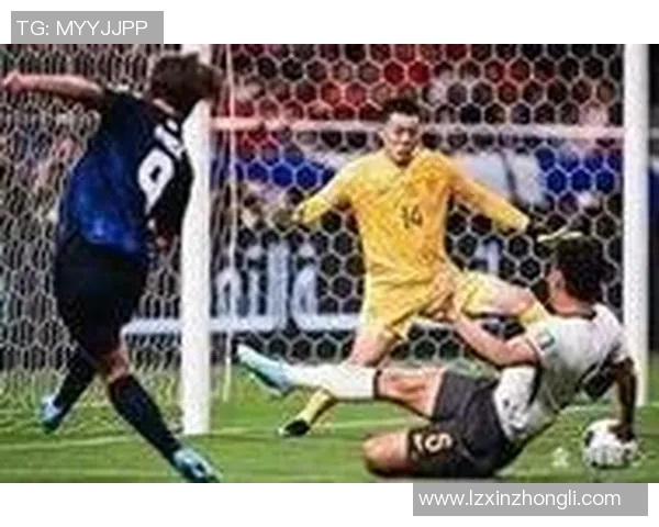 足球明星被扔钱事件引发热议背后的故事与影响分析